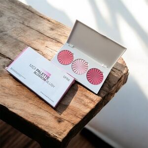 OFRA Midi Palette with Pink and Mauve Blushes